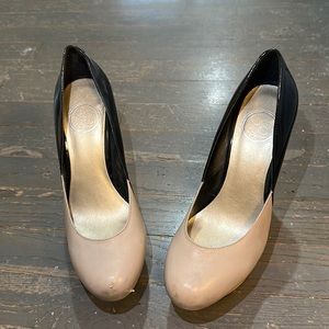 Jessica Simpson platforms